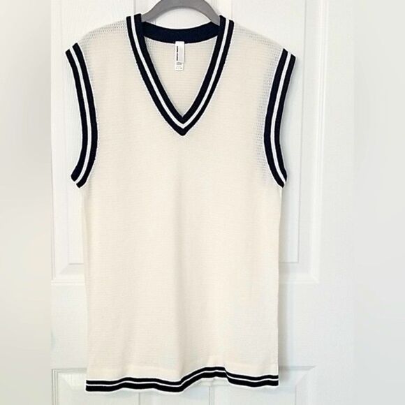 American Apparel Unisex Mesh Knit V Neck Sweater Size XS - Picture 2 of 11